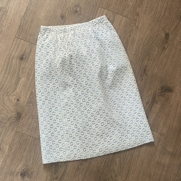 Vintage 1960s Light Blue & White Floral Lace Overlay Scalloped Tank Top & Skirt - Picture 10 of 16